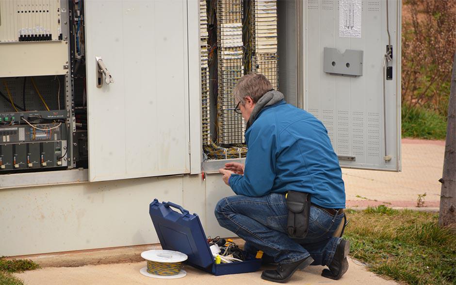 travail électricien Paris 11