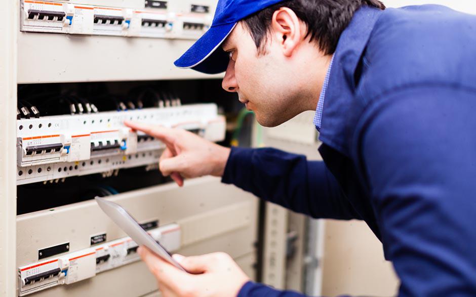 électricien dans le bâtiment Paris 11